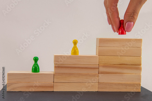 ladder of cubes and colored figures