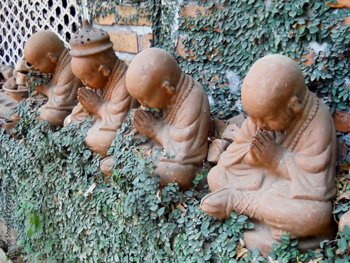 clay buddha statue