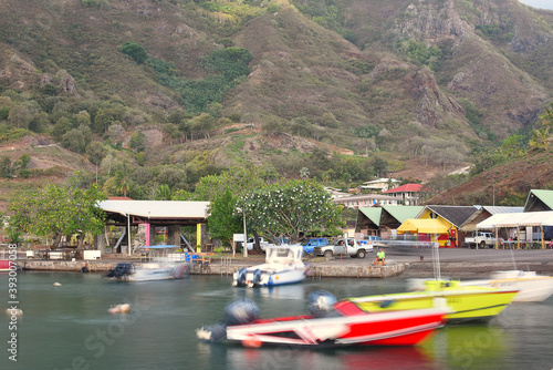 Port de peche de taiohae - nuku hiva - iles marquises photo