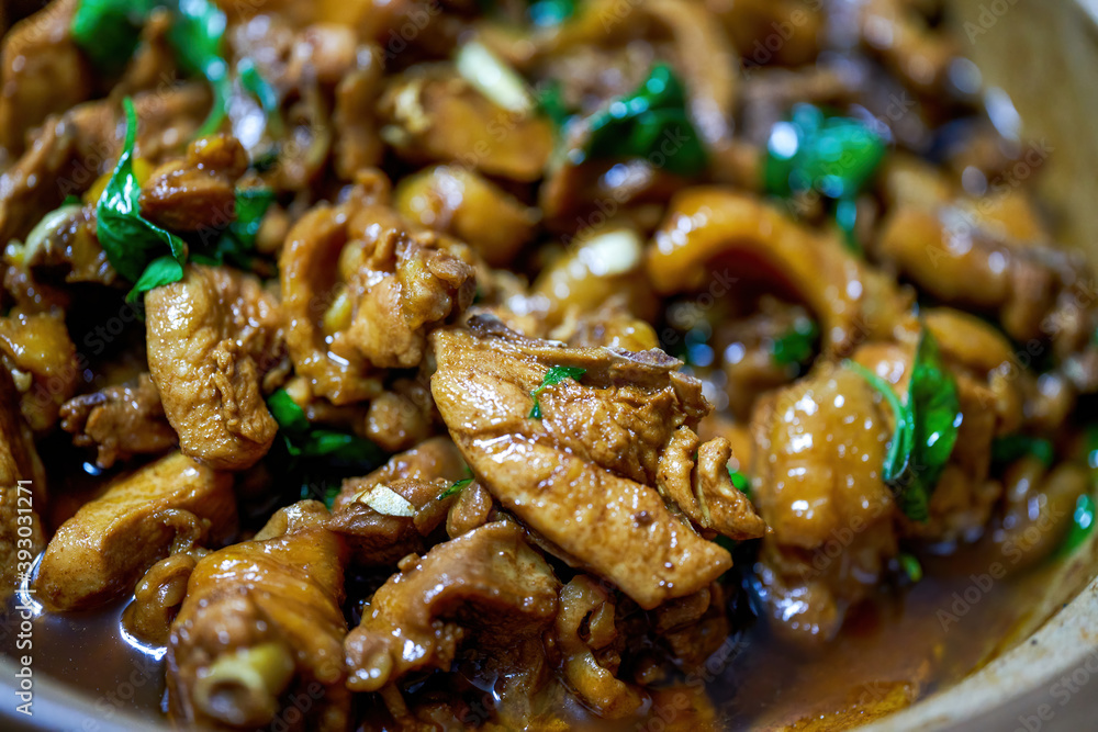 Three-cup chicken with nine-story pagoda, a famous Taiwanese dish Three-cup chicken with nine-story pagoda, a famous Taiwanese dish