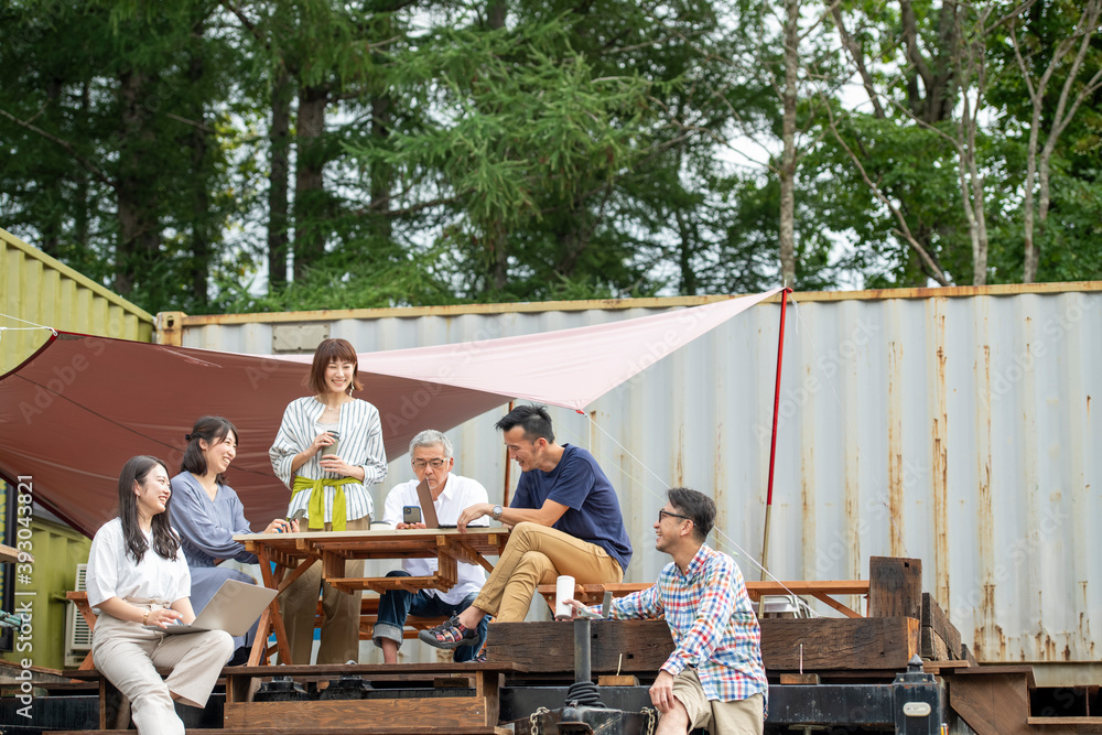 Work on Vacation as New Normal Work Style Work on Vacation as New Normal Work Style