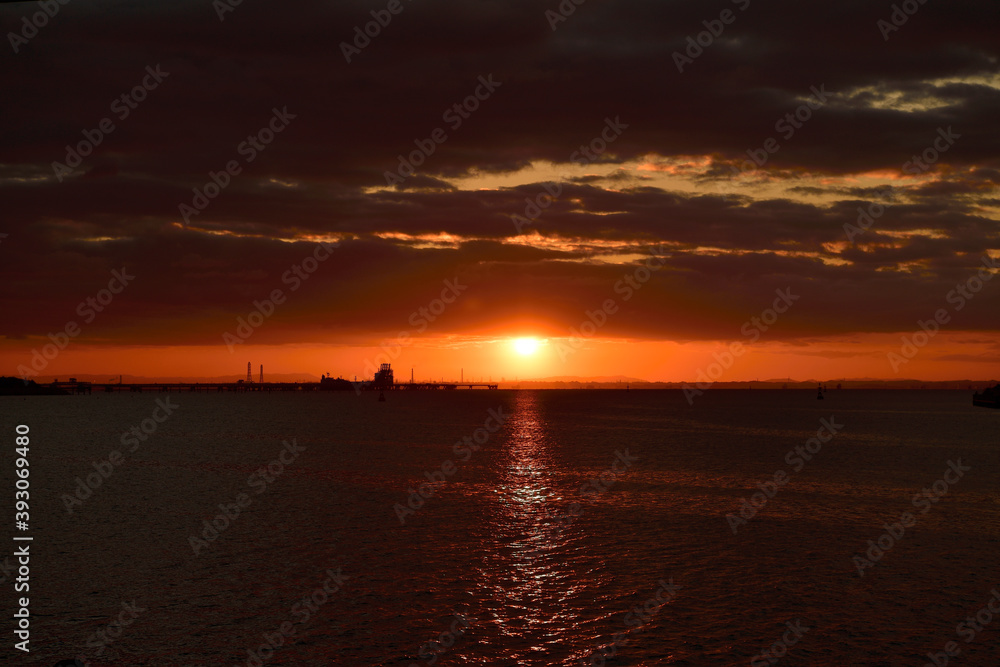 Naklejka premium 日の出の風景