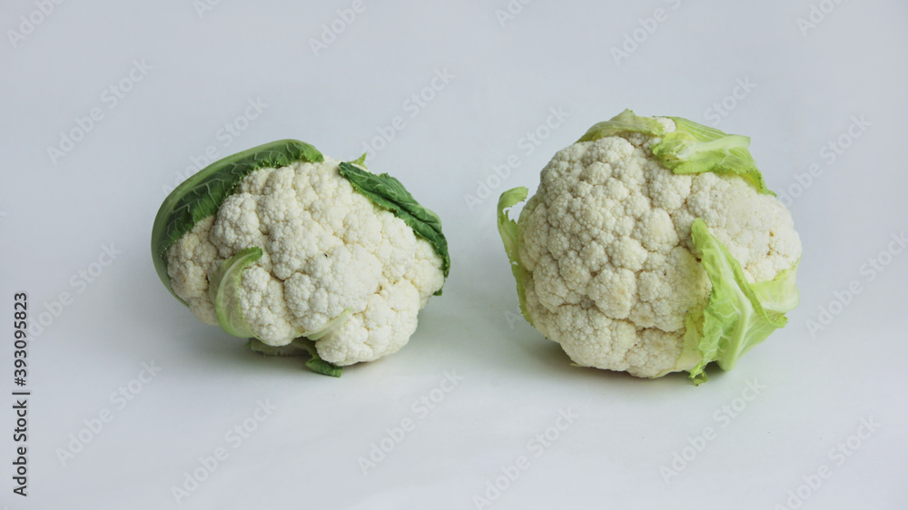 Obraz premium fresh cauliflower on a white background