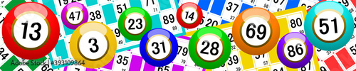Bannière avec boules et cartes de loto multicolores sur fond blanc 