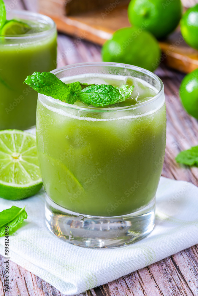 Green matcha detox drink Green matcha detox drink