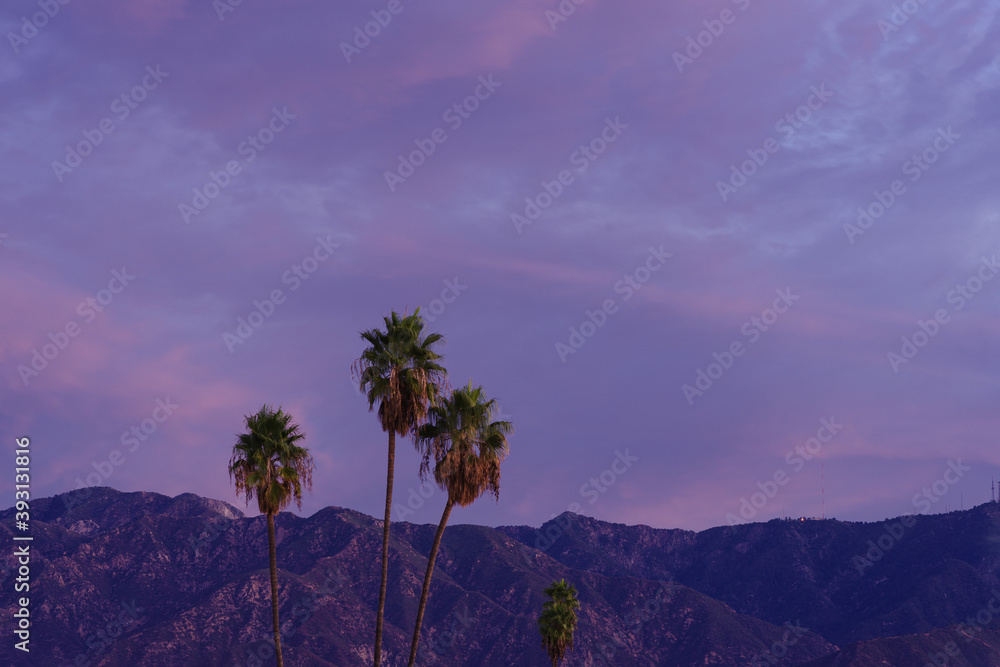 Fototapeta premium San Gabriel Mountain scene in Los Angeles County at dawn.