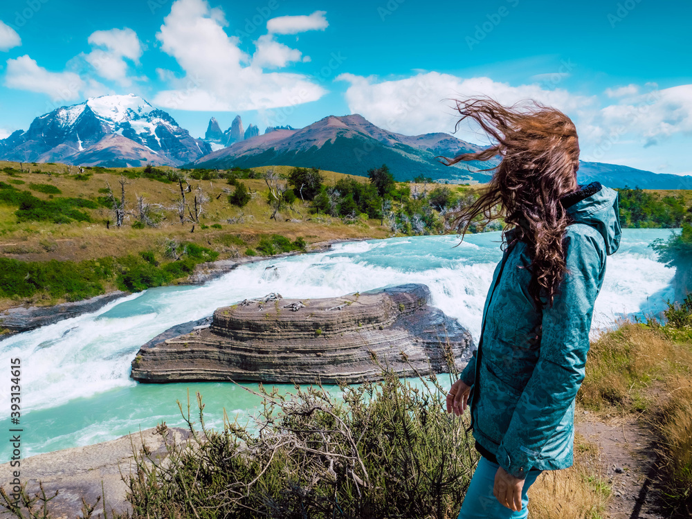 Naklejka premium person on a mountain