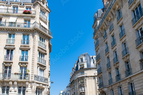 Obraz na płótnie Paris, typical facades, beautiful buildings near Republique
w salonie