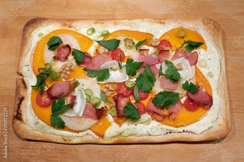 pumpkin tarte flambée