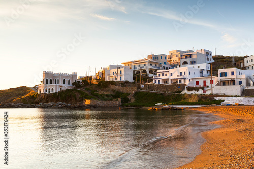 Fototapeta Naklejka Na Ścianę i Meble -  Loutra village on Kythnos island early in the morning.