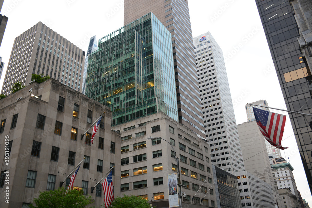 Obraz premium New York, NY, USA - May 25, 2019: Street view in Midtown Manhattan