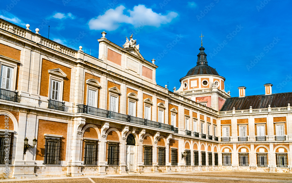 Fototapeta premium The Royal Palace of Aranjuez, a former Spanish royal residence