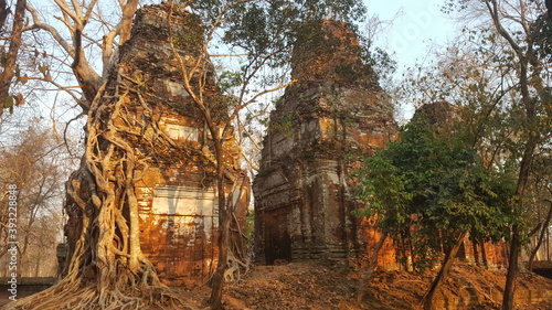 Cambodia. Prasat Pram. The city of Koh Ker was built at the beginning of the 10th century, on an area of ​​35 square kilometers. Preah Vihear province