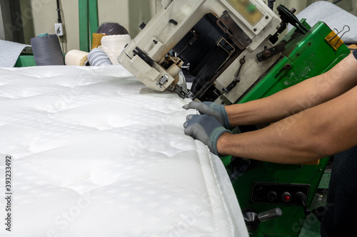 Mattress sewing machine and mattress manufacturing Eurotop latex memoly foam
