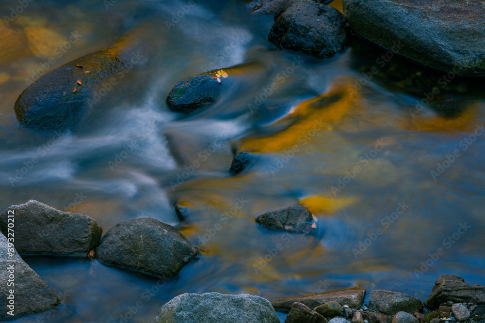 Fototapeta premium 中国四川巴中南江光雾山红叶