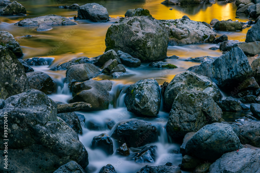 Fototapeta premium 中国四川巴中南江光雾山红叶