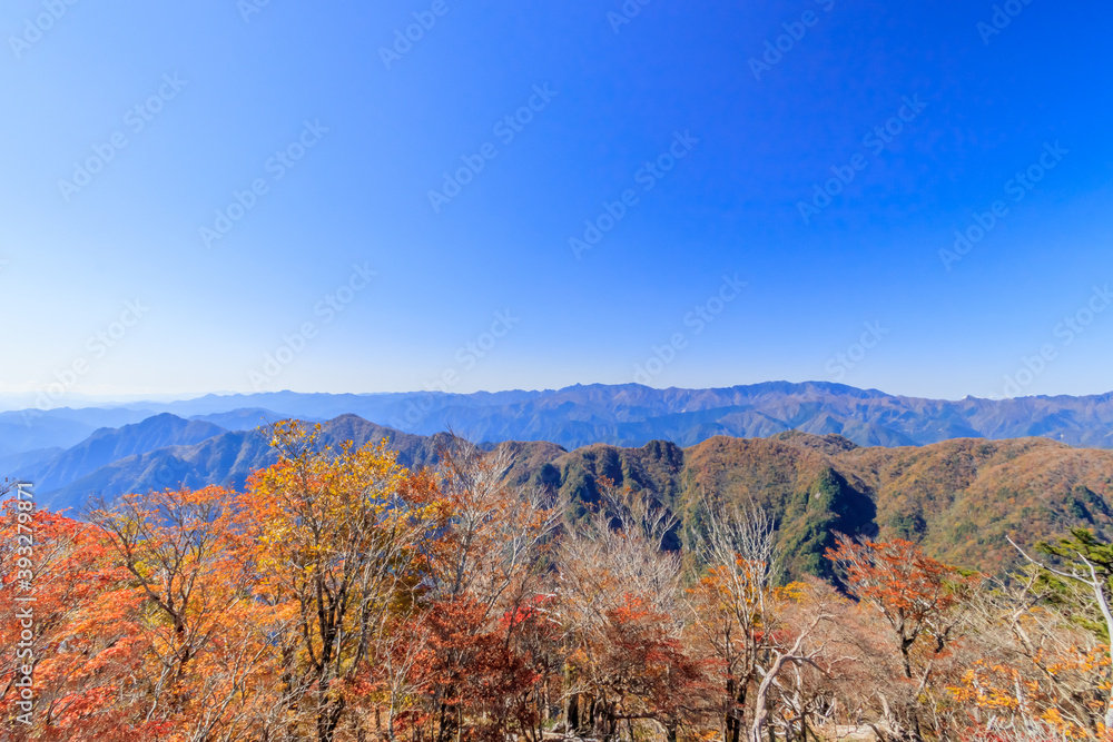 秋の大蛇嵓近くの高台から見た景色　大台ヶ原　奈良県　View from a hill near Daijagura Oodaigahara Nara-ken