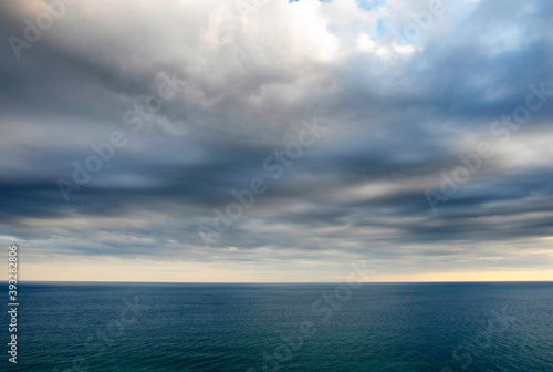 ドラマチックな海と空のイメージ © Tokiya  Shun