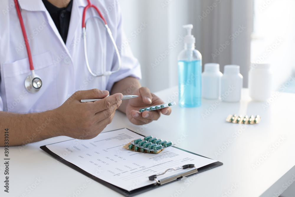 Doctors are analyzing antibiotic drugs to find a cure for the virus. Doctors are analyzing antibiotic drugs to find a cure for the virus.