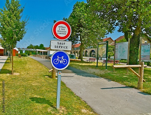 VELO ROUTE GARE A VELO A BUXY SAÔNE ET LOIRE