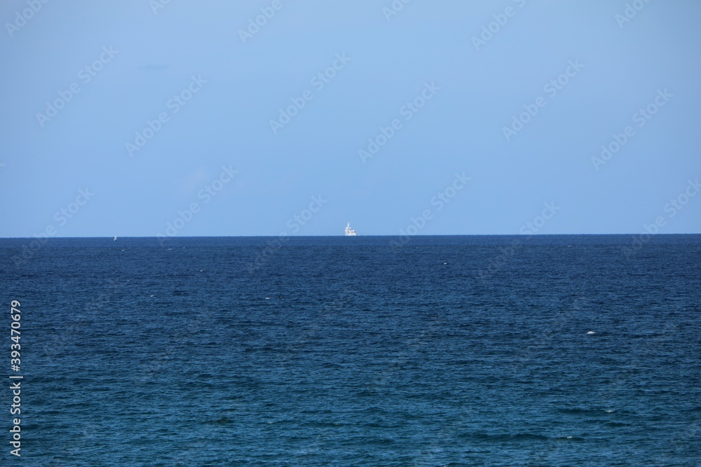 Boat on the horizon 