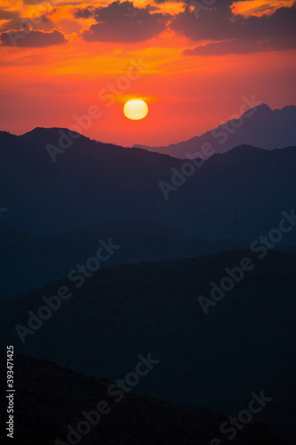 Tableau sur toile mountain sunset