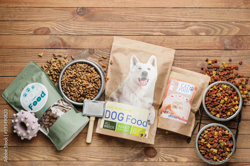 Tasty pet food and accessor...