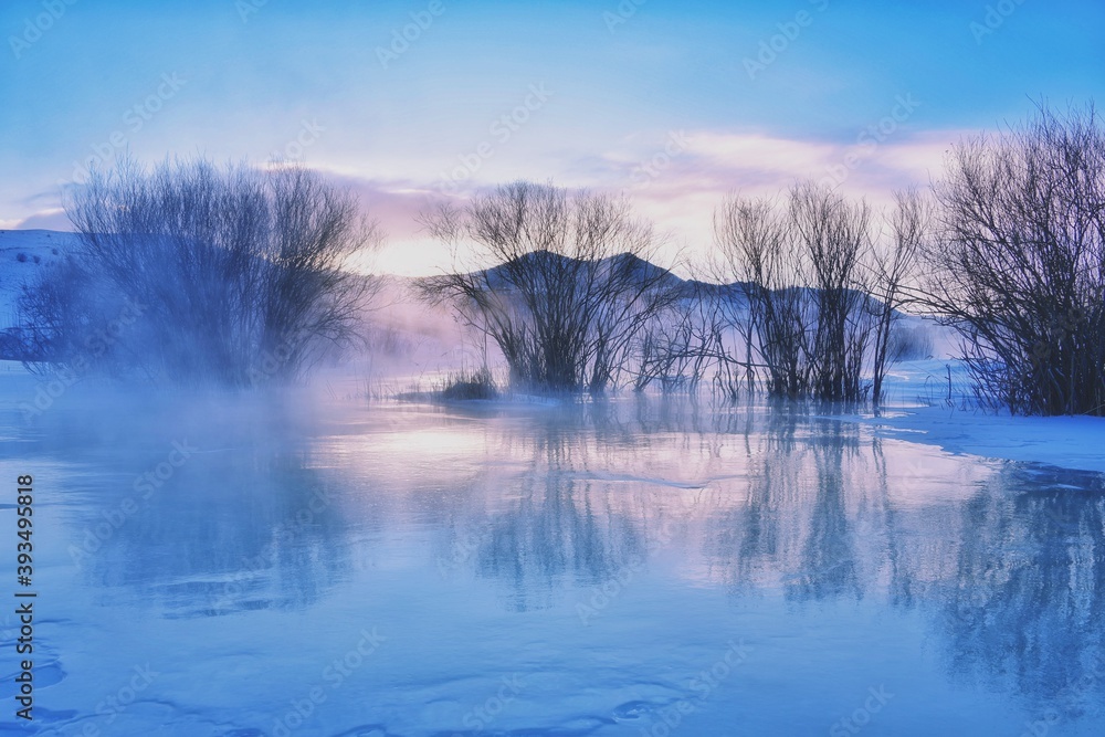 Fototapeta premium 中国内蒙古乌兰布统草原冬季风光