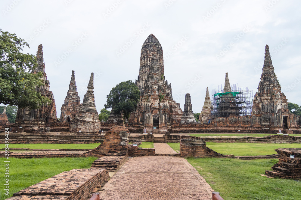 Wat Chaiwatthanaram is a Buddhist temple in the city of Ayutthaya Historical Park, is a landmark of Thailand History and is a tourist attraction Wat Chaiwatthanaram is a Buddhist temple in the city of Ayutthaya Historical Park, is a landmark of Thailand History and is a tourist attraction