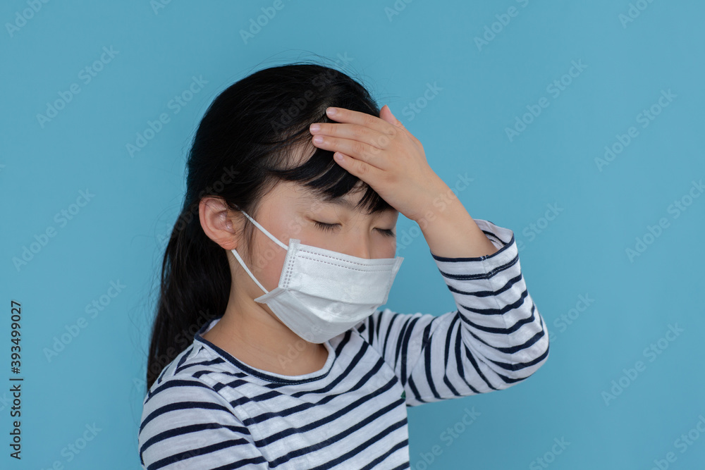 マスクをした女の子