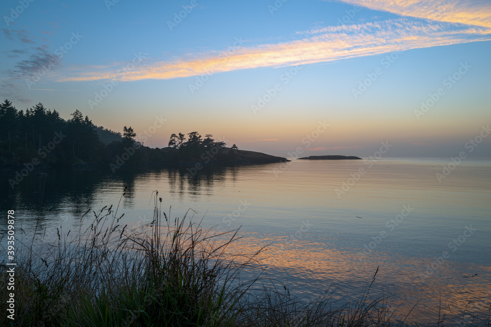 Fototapeta premium Sundown at Agate Beach, Lopez Island, Washington, USA
