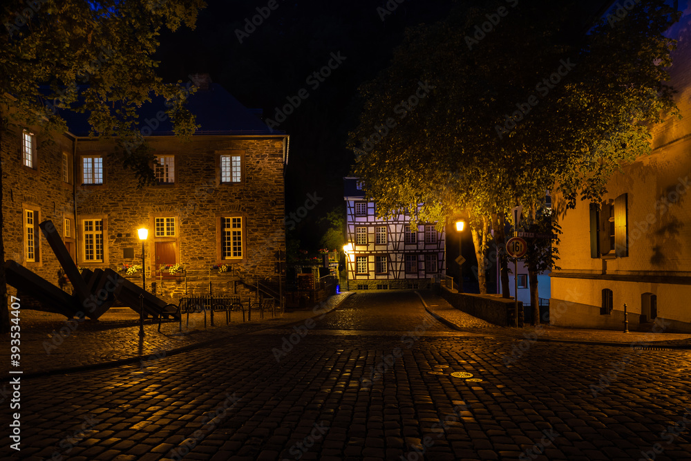 Fototapeta premium Blaue Stunde in Monschau.