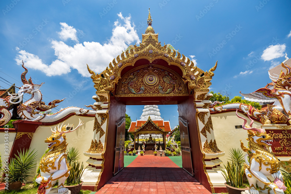 Obraz premium Buddhist temple in Chiang Mai, Thailand