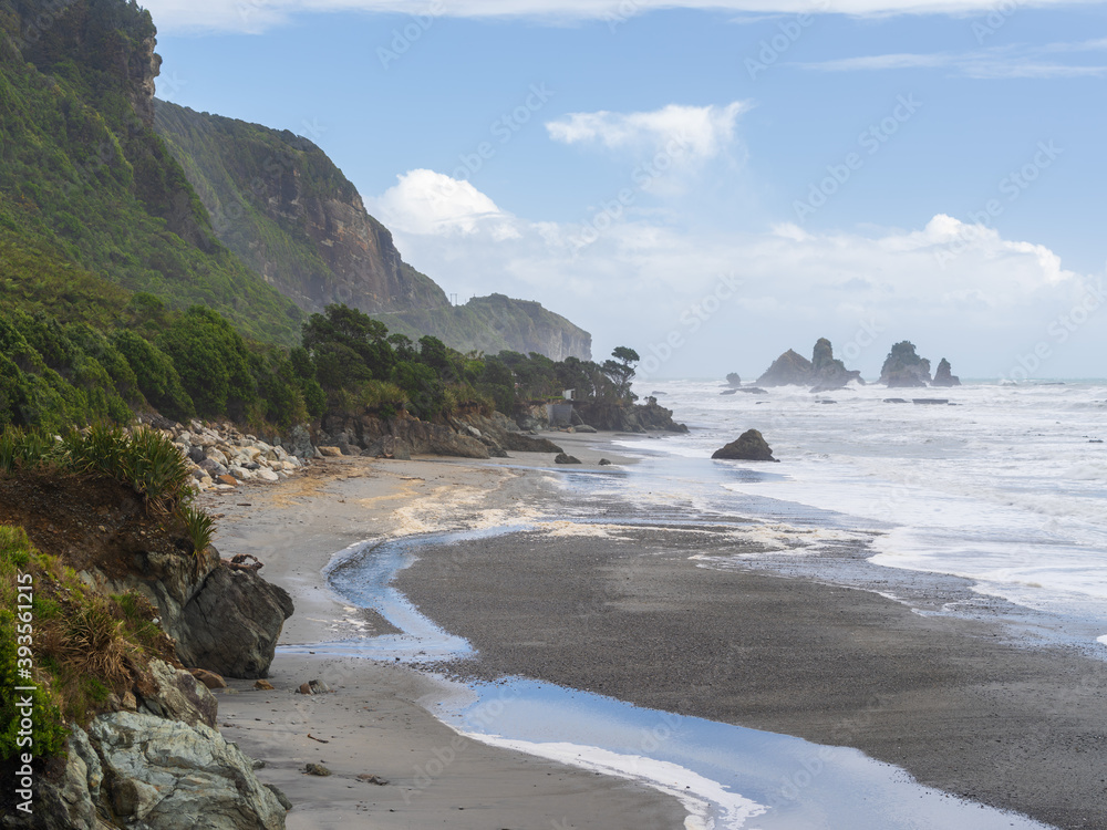 Torea Rocks on the West Coast, just south of Ngakawau. New Zealand, South Island.