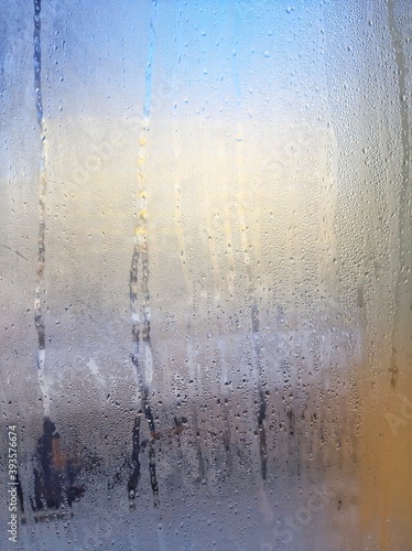 Fototapeta Naklejka Na Ścianę i Meble -  water drops on window