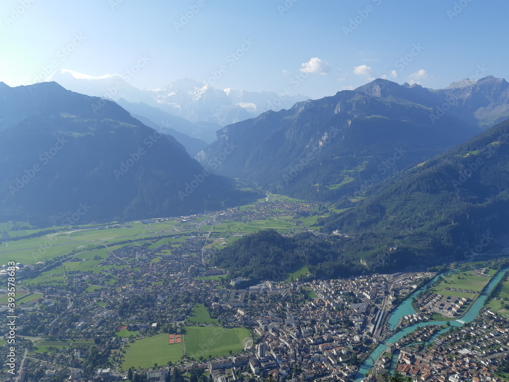 Aussicht von der Harder Kulm auf Eiger, Mönch und Jungfrau 2, Interlaken, Schweiz