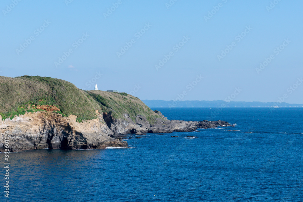 岬と灯台　三浦半島　城ヶ島　旧安房埼灯台跡