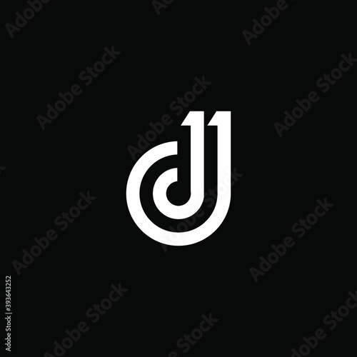 initials D logo on a clean black background