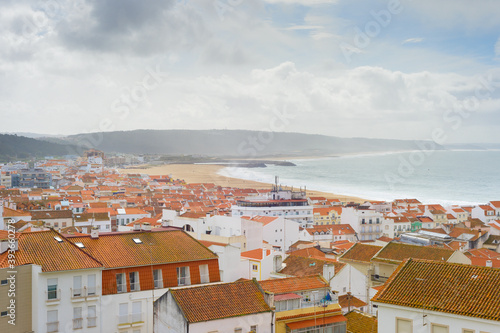 Skyline Nazare surfing ocea...