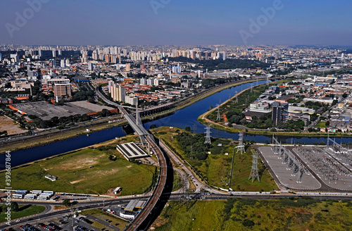 Vista aérea do rio Pinheiros. São Paulo. Brasil