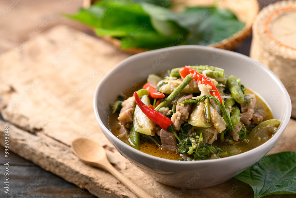 Northern Thai food (Kaeng Khae), Spicy curry soup with pork and mixed local vegetables and herbs, Main ingredients is Piper sarmentosum leaves
