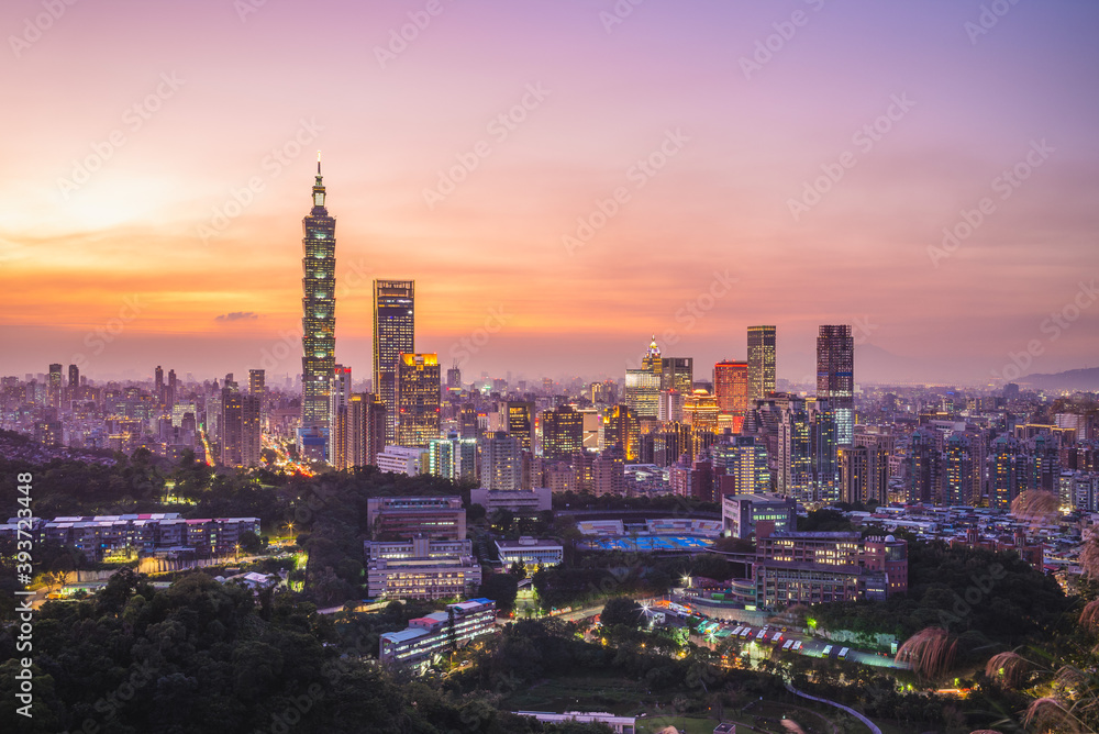 landscape of Taipei city in taiwan at night
