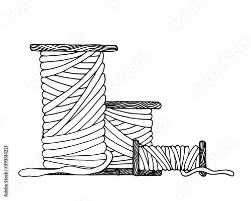 Three spools of thread of different sizes. Black and white hand-drawn image. Trace isolated on white background