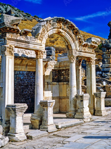 Canvas-taulu Hadrian's Temple, Ephesus