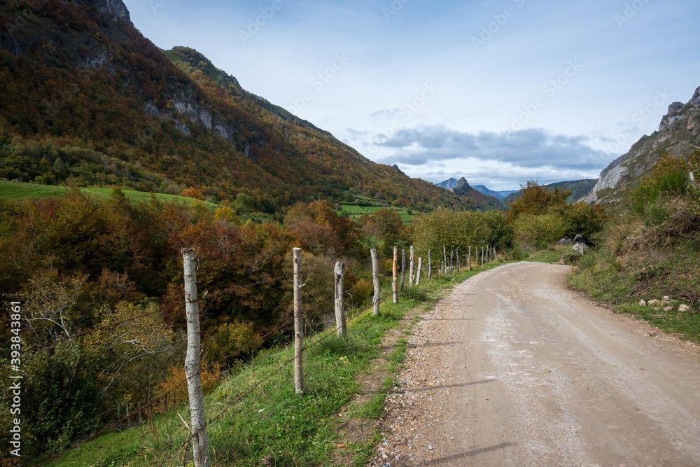 montaña, camino, cielo