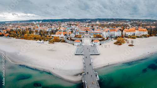 Tableau sur toile Sopot pier shot from the air