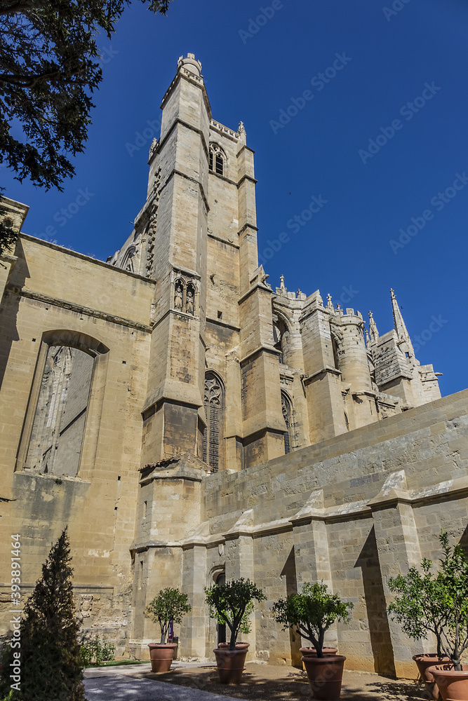 High Gothic style Narbonne Cathedral of Saint-Just-et-Saint-Pasteur (Roman Catholic church 13th century). Narbonne, Languedoc-Roussillon-Midi-Pyrenees, France.