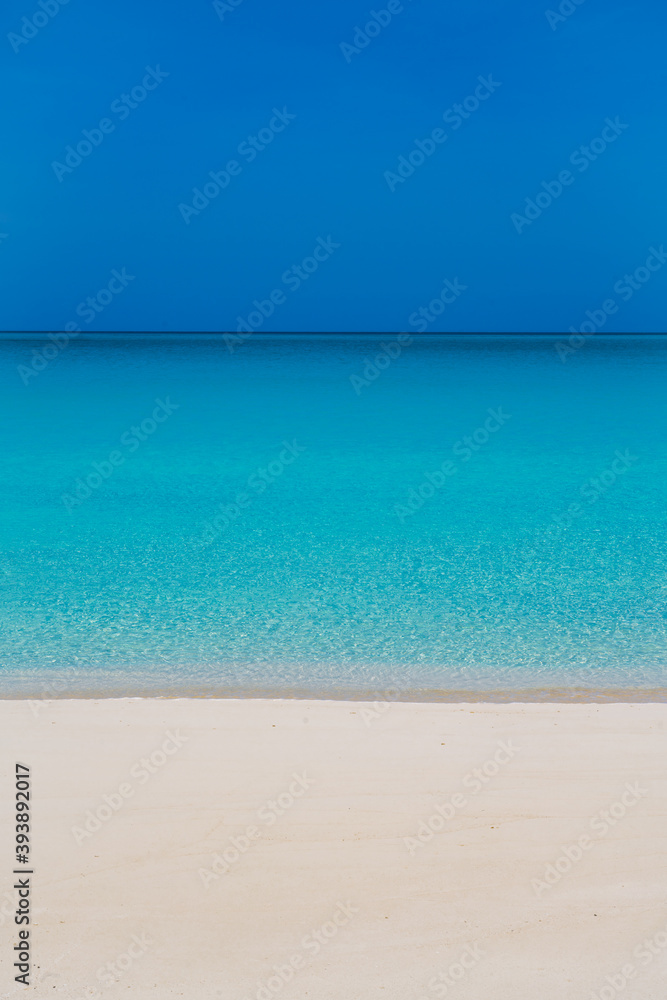 Fototapeta premium Crystal Clear beach water