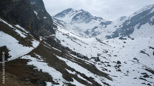 road to the sacred lake Gosaikunda  Himalayas  Nepal