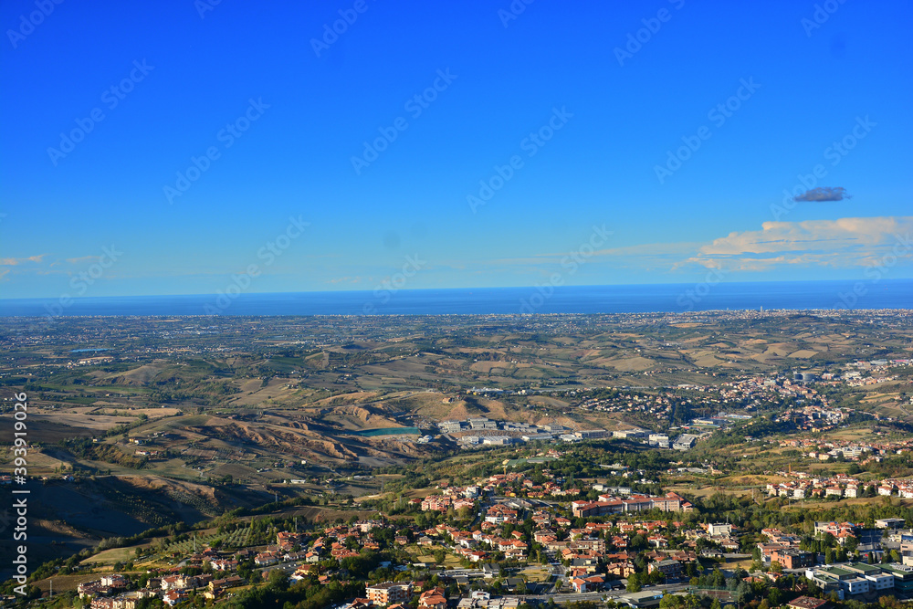 Panorama di San Marino r della Romagna dal centro storico della Città di San Marino.
